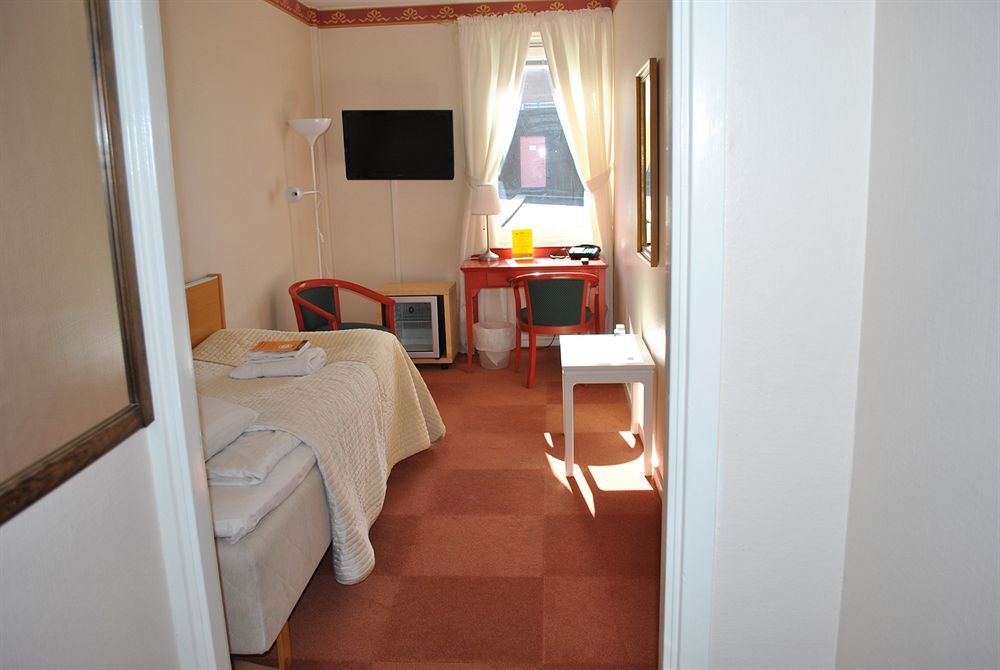Solsta Hotell คาร์ลสตัด ภายนอก รูปภาพ